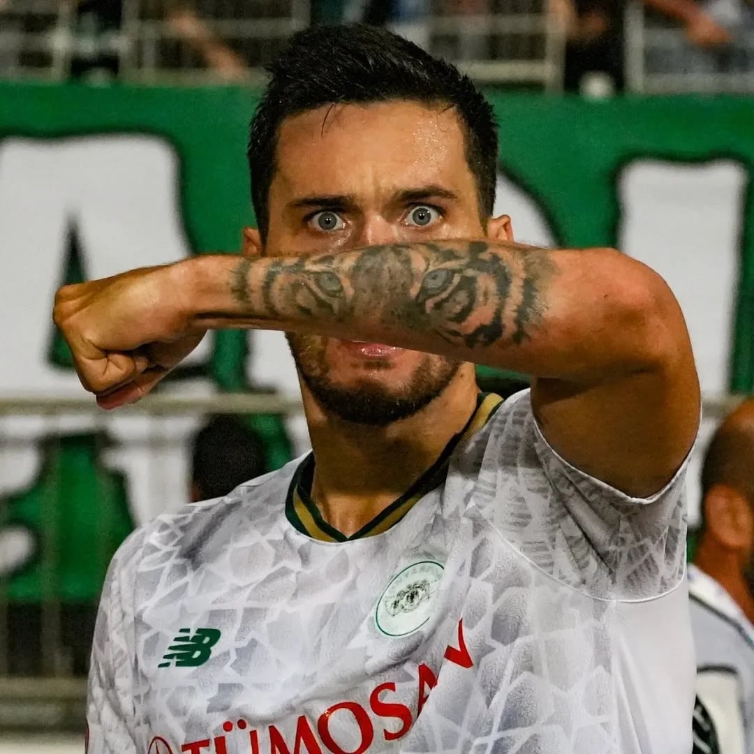 Umut Nayir (35 yaşında) - Profil fotoğrafı ve resmi görsel