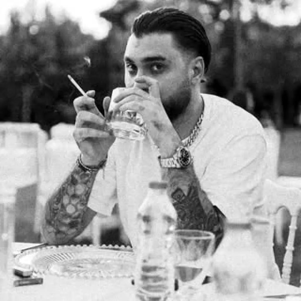 Wolker  - Muganni (26 yaşında) - Profil fotoğrafı ve resmi görsel