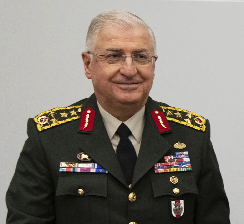 Yaşar Üzer - Schauspieler (70 alt.) - Profil fotoğrafı ve resmi görsel