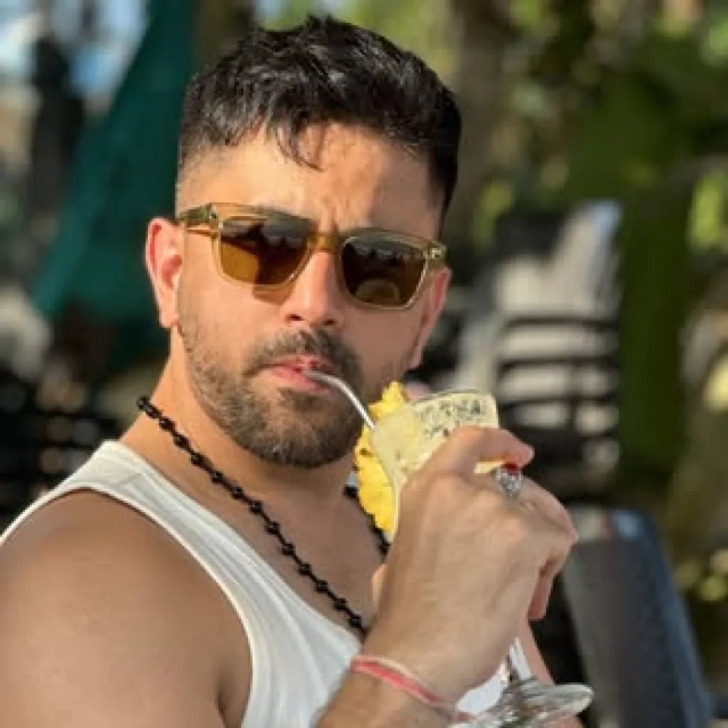 Zain İmam - Aktyor (39 yaşında) - Profil fotoğrafı ve resmi görsel