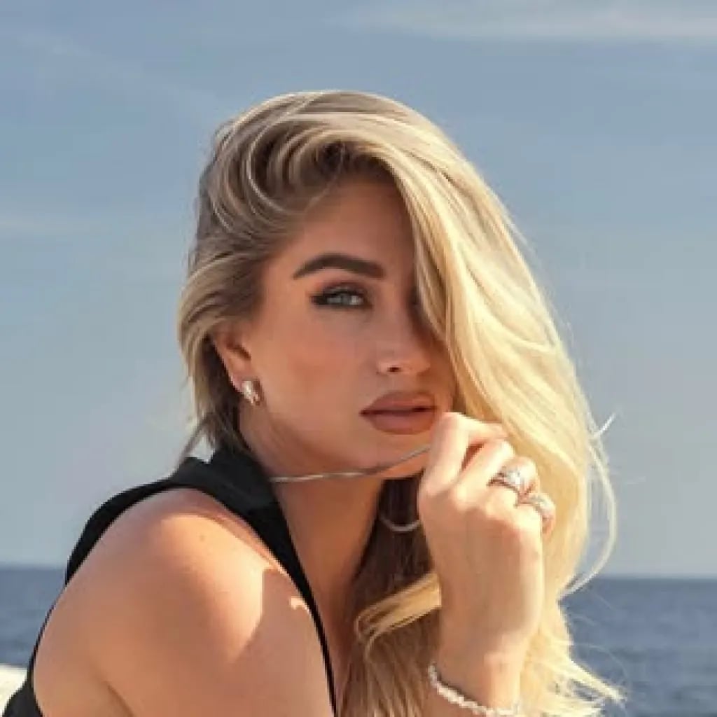 Zulay Pogba - Model (32 yaşında) - Profil fotoğrafı ve resmi görsel