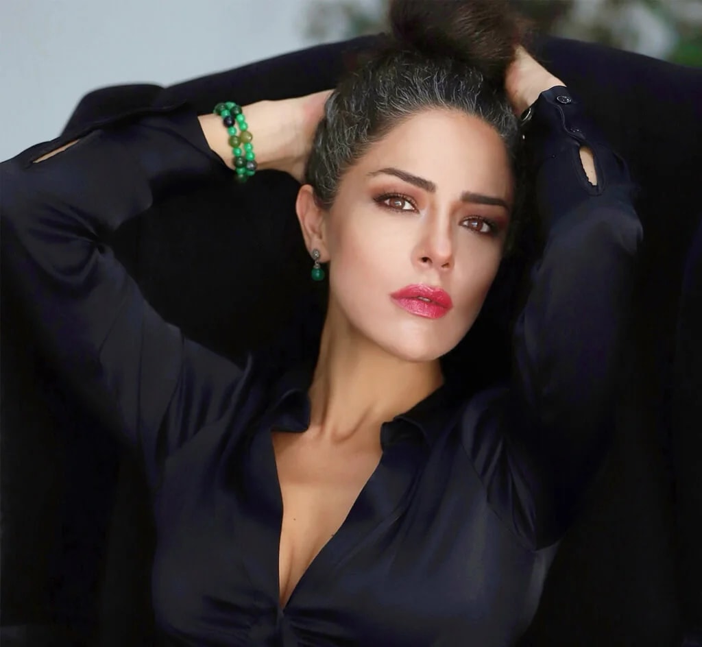 Gülay Özdem - Xeber Aparicisi (48 yaşında) - Ana profil fotoğrafı ve resmi görsel