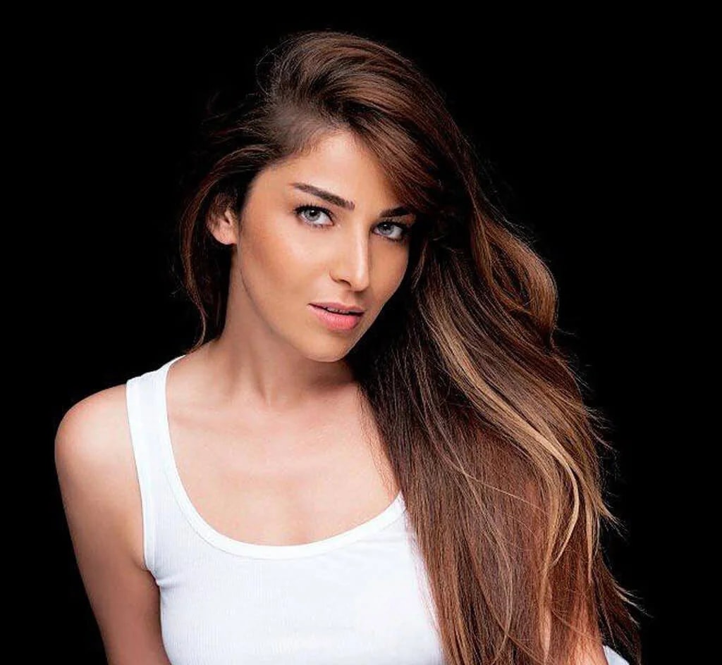 Taylan Kaya - Muganni (42 yaşında) - Ana profil fotoğrafı ve resmi görsel