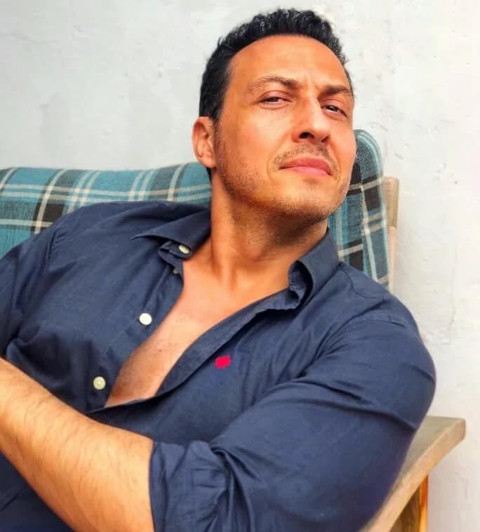 Ali Aksöz - Schauspieler (48 yaşında) - fotoğraf 5