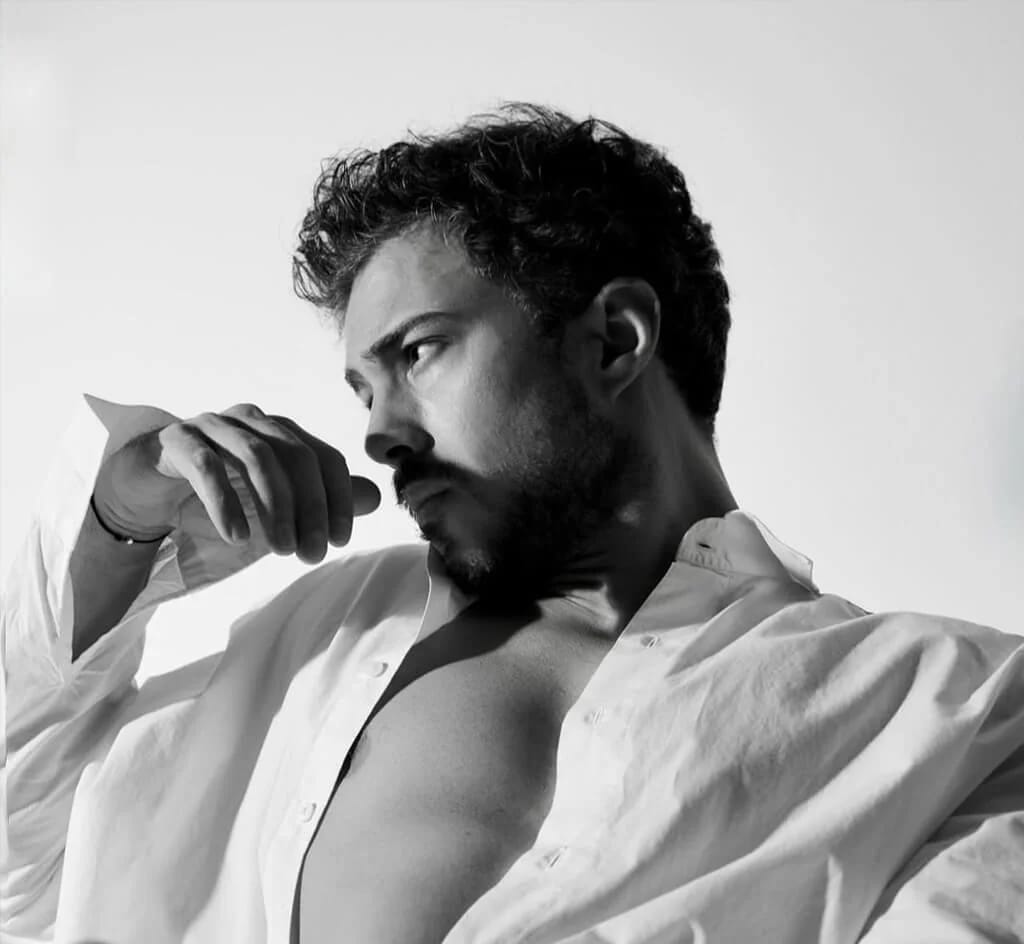 Ali Gözüşirin - Schauspieler (31 yaşında) - Ana profil fotoğrafı ve resmi görsel