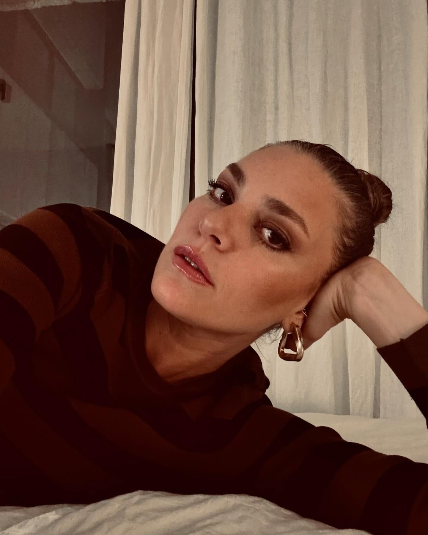 Aslı Enver - Schauspieler - Ana profil fotoğrafı ve resmi görsel