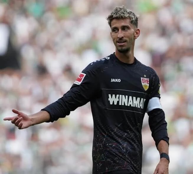 Atakan Karazor - Fußballspieler - fotoğraf