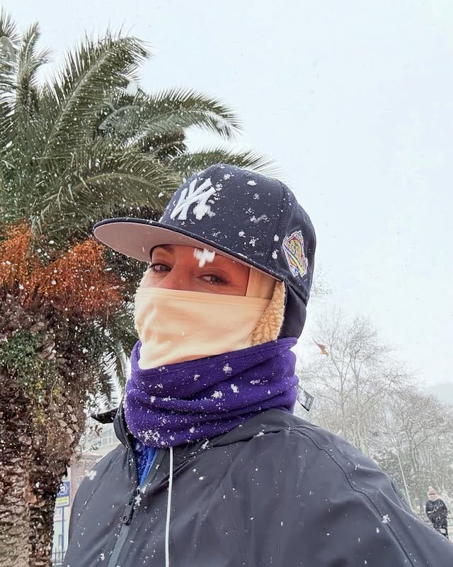 Bade İşçil - Oyuncu (43 yaşında) - Ana profil fotoğrafı ve resmi görsel