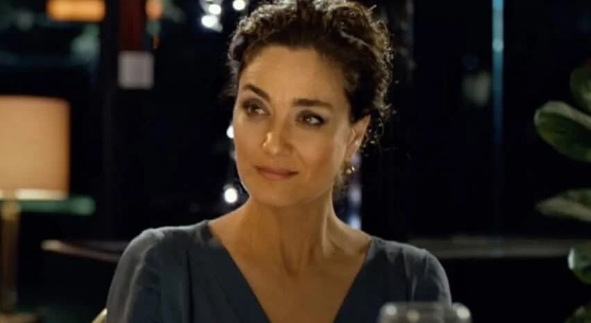 Başak Köklükaya - Oyuncu (52 yaşında) - fotoğraf 5