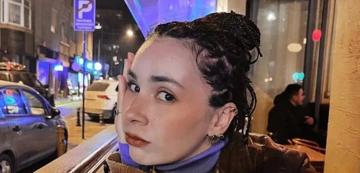 Burcu Gölgedar - Schauspieler (36 yaşında) - fotoğraf 2