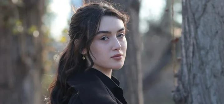Cemre Arda - Oyuncu (24 yaşında) - Ana profil fotoğrafı ve resmi görsel
