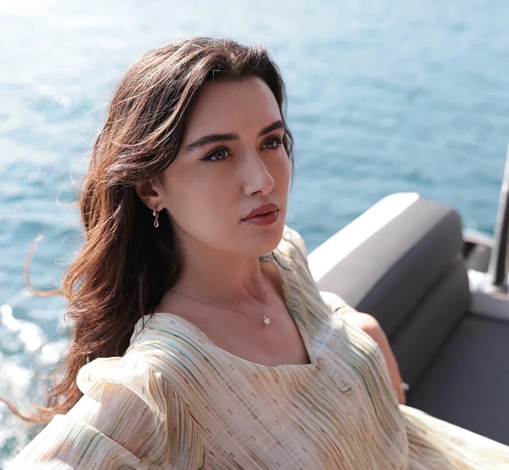 Cemre Arda - Oyuncu (24 yaşında) - fotoğraf 5
