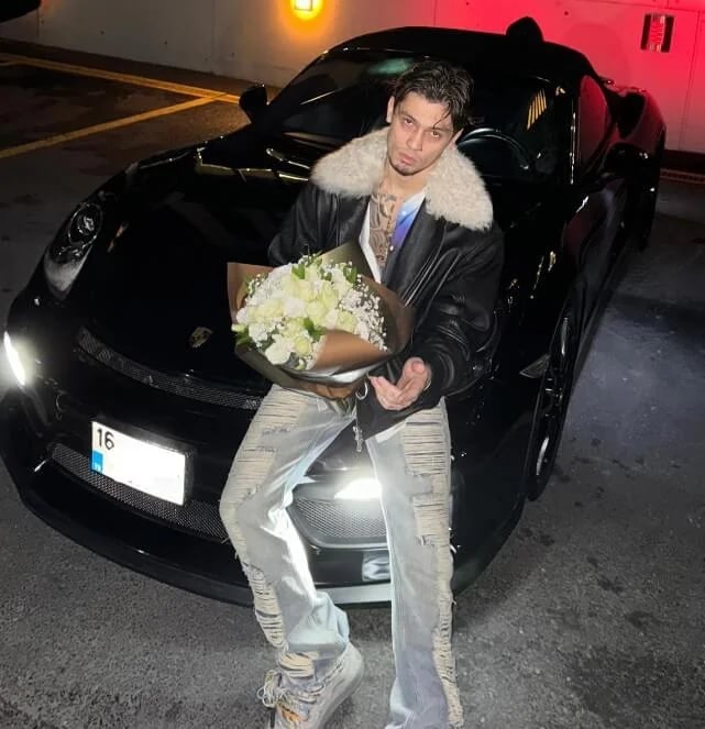 Emirhan Çakal - Yazar (31 yaşında) - fotoğraf