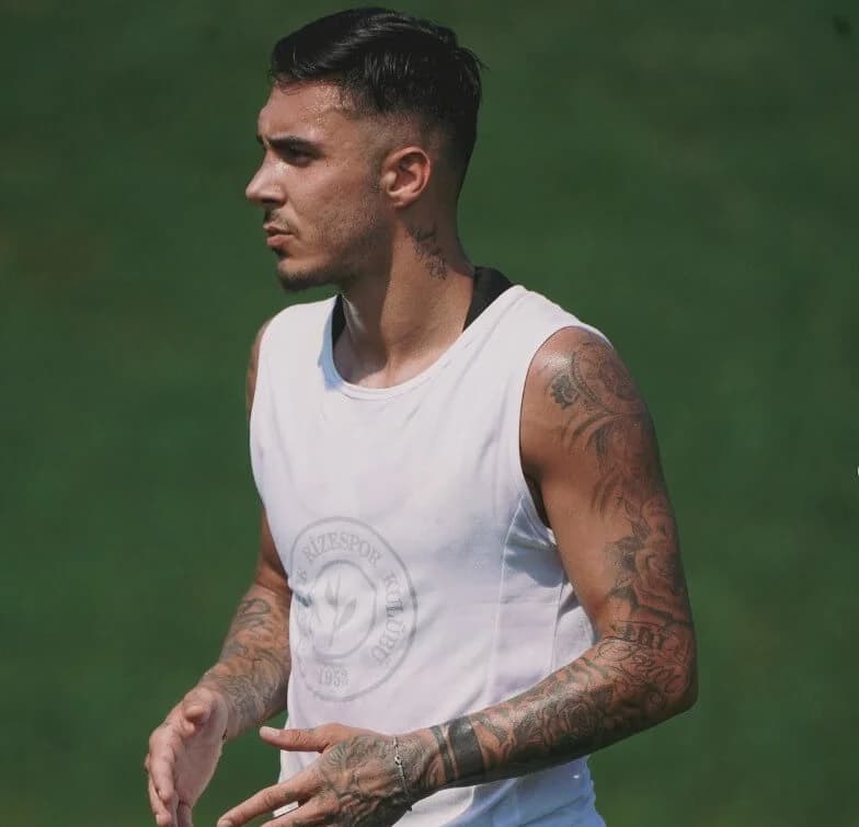 Emirhan Topçu - Futbolcu (26 yaşında) - fotoğraf 4