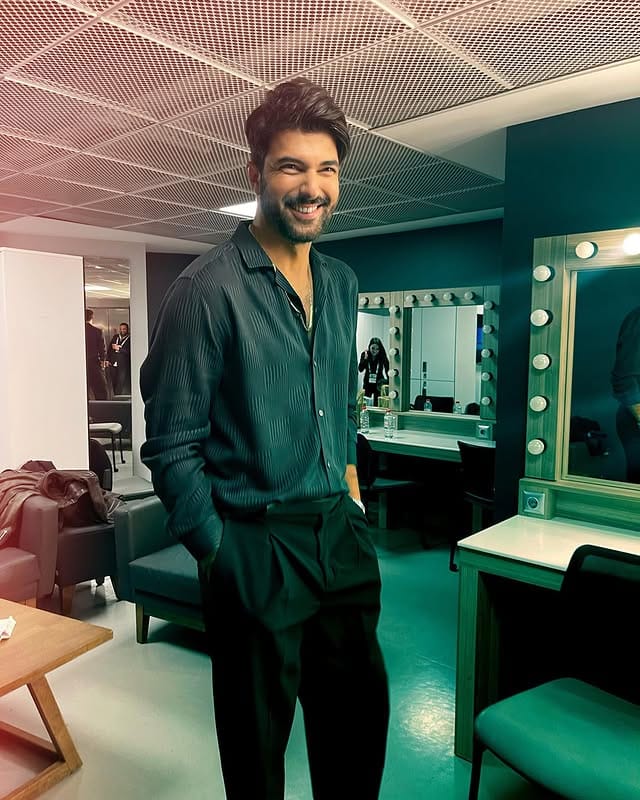 Engin Akyürek - Dizi Oyuncusu - Ana profil fotoğrafı ve resmi görsel
