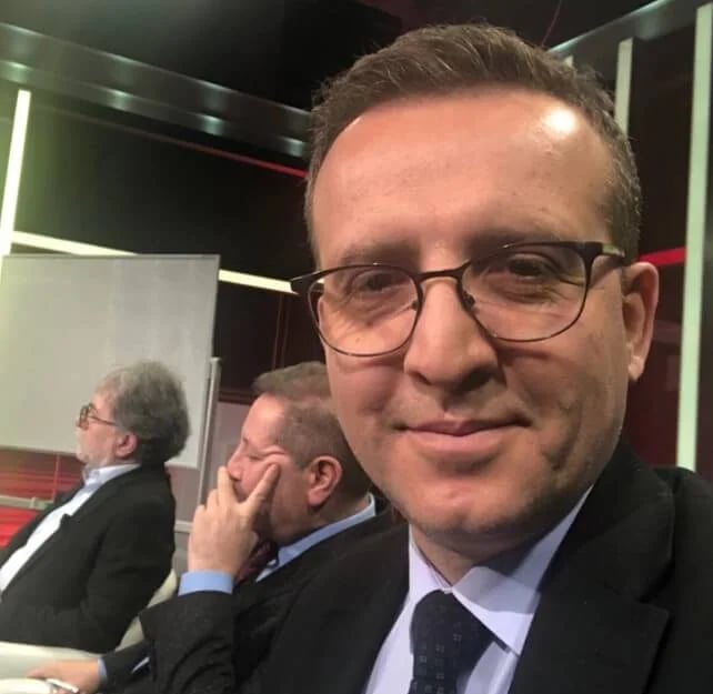 Eray Güçlüer - Akademisyen (58 yaşında) - fotoğraf