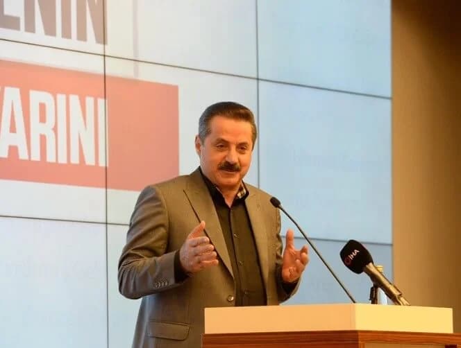 Faruk Çelik - Politikacı (70 yaşında) - fotoğraf 3