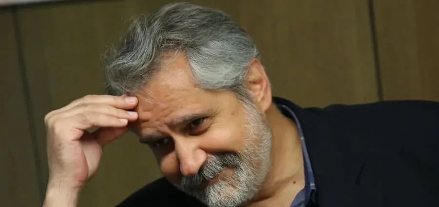 Gökhan Bekletenler - Oyuncu (55 yaşında) - fotoğraf 2