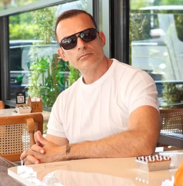 Jess Molho - Aktyor (50 yaşında) - fotoğraf