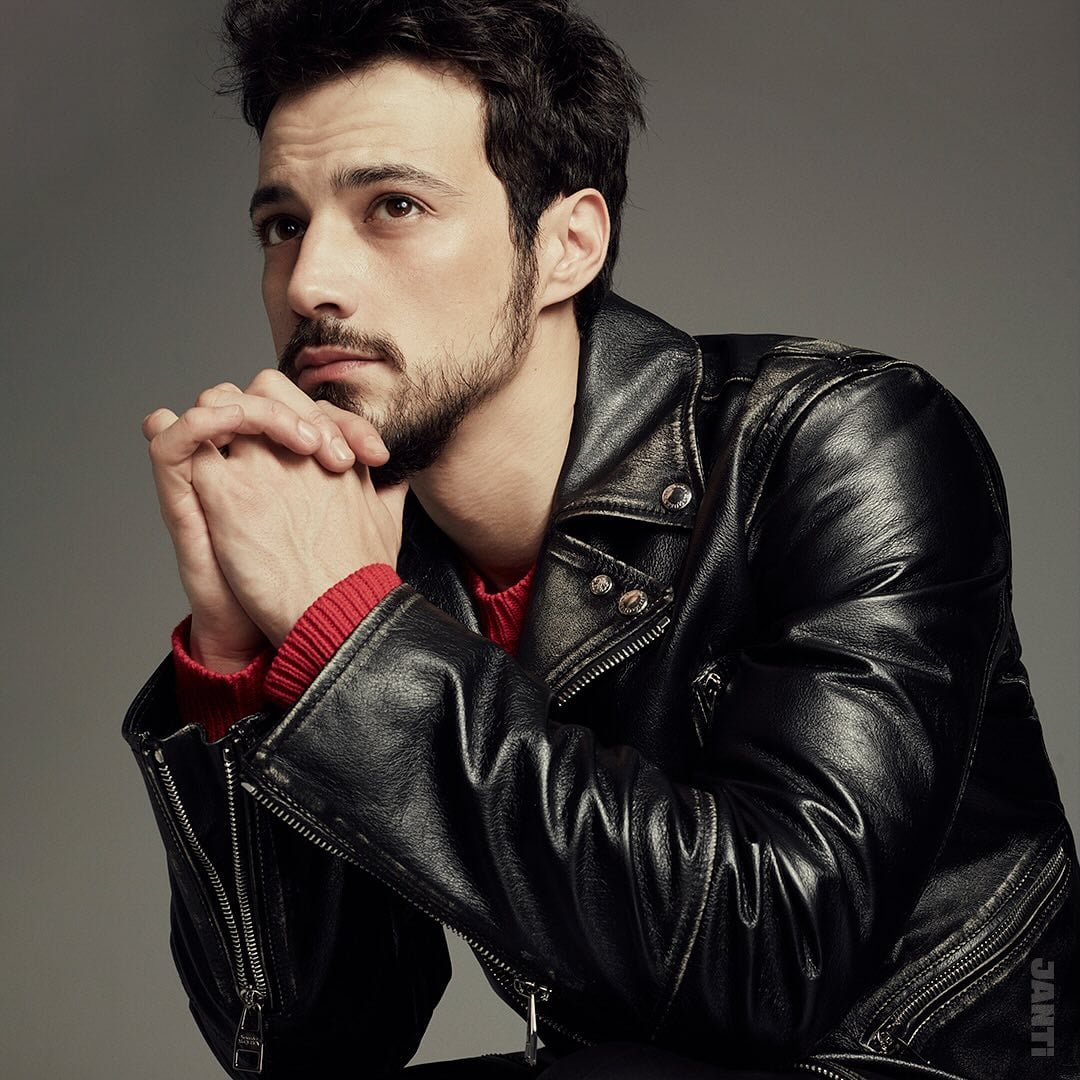 Mert Yazıcıoğlu - Aktyor (33 yaşında) - fotoğraf