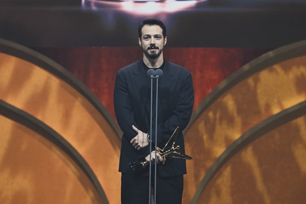 Mert Yazıcıoğlu - Schauspieler - fotoğraf 2