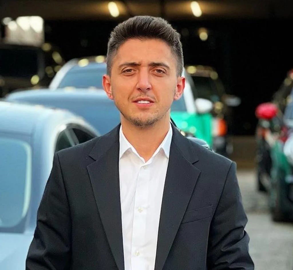 Mustafa Akkad - Yönetmen - Ana profil fotoğrafı ve resmi görsel