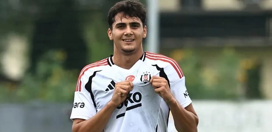 Mustafa Erhan Hekimoğlu - Futbolcu (19 yaşında) - fotoğraf 3