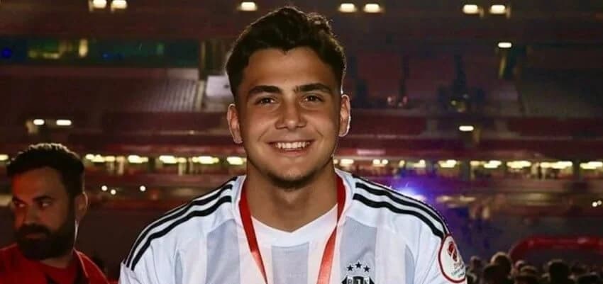Mustafa Erhan Hekimoğlu - Futbolcu (19 yaşında) - fotoğraf 2