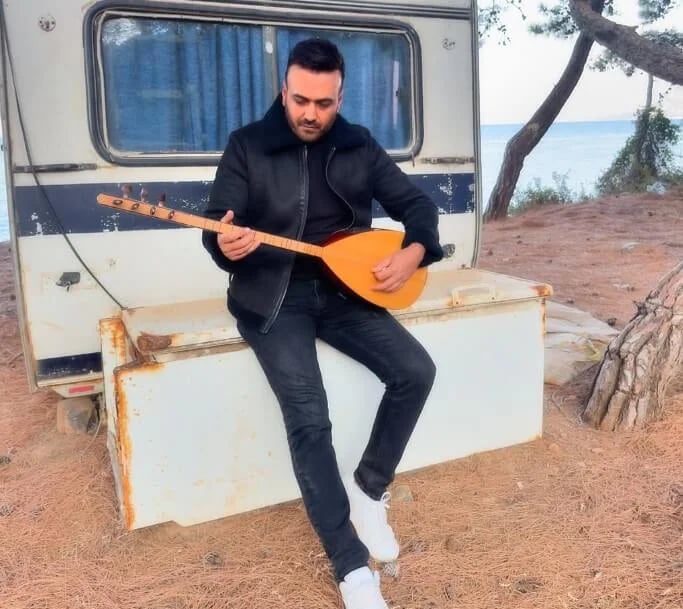 Necdet Kaya - Sänger (44 yaşında) - fotoğraf 4