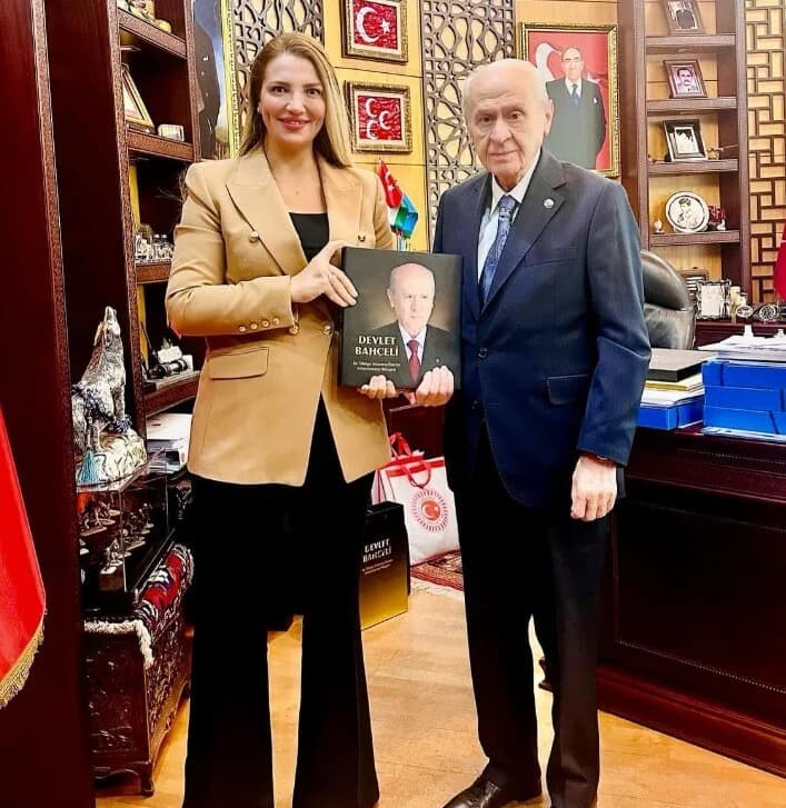 Nur Tuğba Aktay - Politikacı (38 yaşında) - fotoğraf 5
