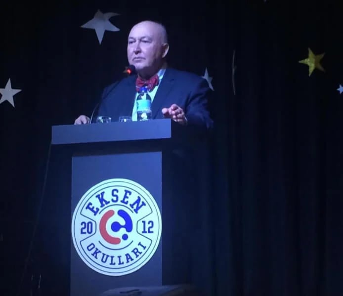 Övgün Ahmet Ercan - Akademik (79 yaşında) - sosyal medya fotoğrafı