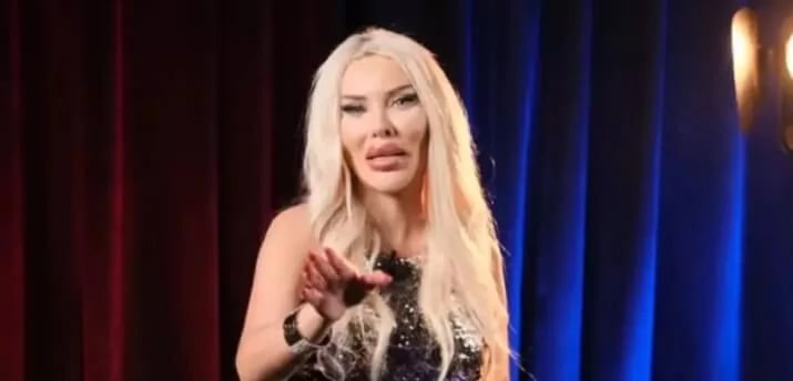 Pınar Özkurteller - Ressam (43 yaşında) - sosyal medya fotoğrafı