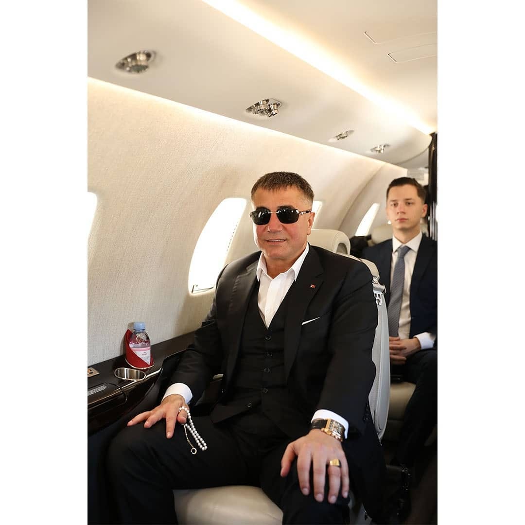 Sedat Peker - İş İnsanı (55 yaşında) - Ana profil fotoğrafı ve resmi görsel