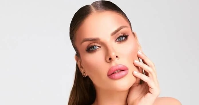 Simge Tertemiz - Model (38 yaşında) - günlük yaşam fotoğrafı