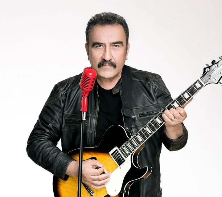 Ümit Besen - Musiqici (70 yaşında) - Ana profil fotoğrafı ve resmi görsel