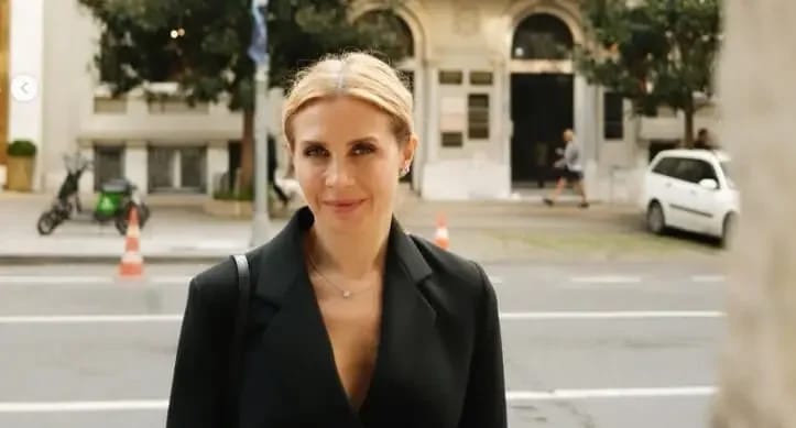 Zümra Atalay - Sunucu (47 yaşında) - Ana profil fotoğrafı ve resmi görsel