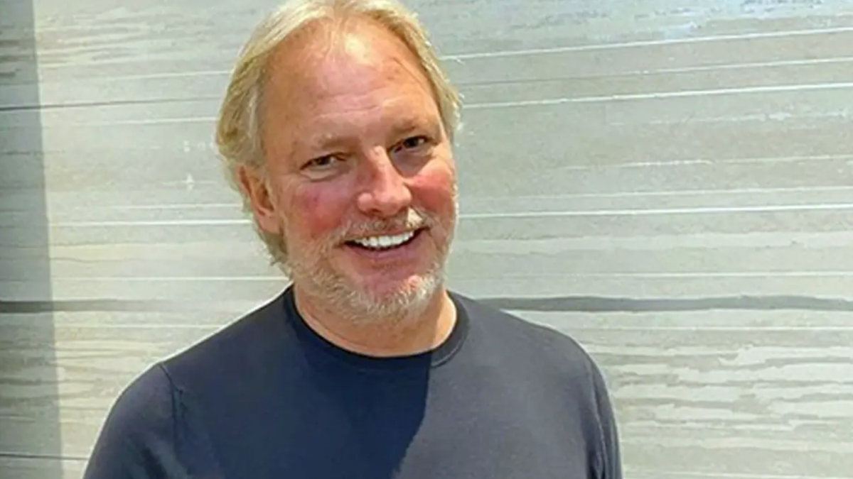 İş insanı Adnan Şenin beyin kanaması geçirdiği iddia edildi