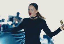 Şarkıcı Bengünün Bodrumda tekne turunda hortuma yakalandığı anlar