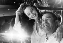 Bülent Şakrak ve sevgilisi Duygu Arabacıoğlunun doğum günü kutlamasından romantik bir kare