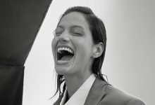 Gülcan Arslan kırmızı tayt tulumuyla bir davette