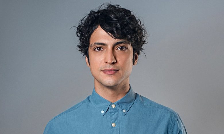 Oyuncu Taner Ölmez İmam Gazali rolüne hazırlanırken Kuran okuduğunu belirtiyor