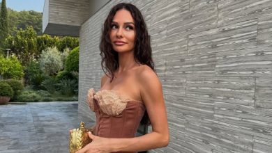 yaseminergenecadilarbayramimezarlikekleri Negiyer Blog Yasemin Ergene ve Rachel Araz Kiresepi Cadılar Bayramı için hazırladıkları mezarlık temalı ekleri gösteriyor