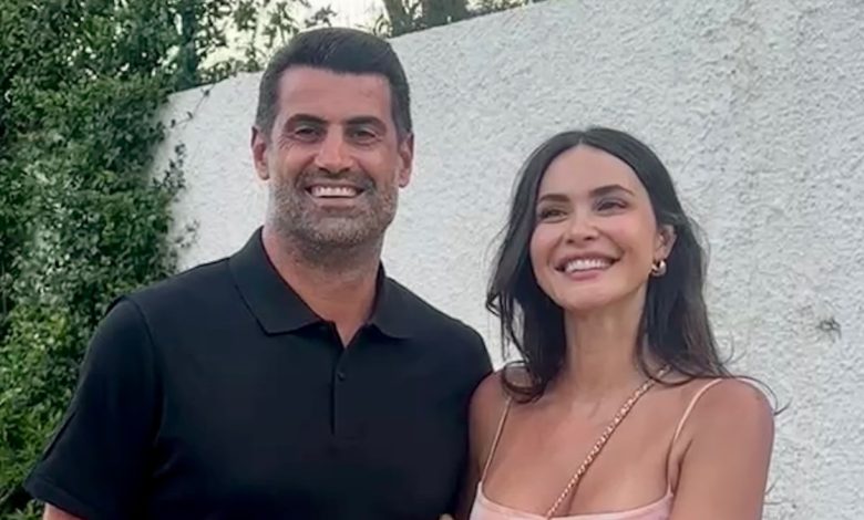 Zeynep Sever Demirel ve Volkan Demirel çiftinin romantik doğum günü kutlaması fotoğrafı