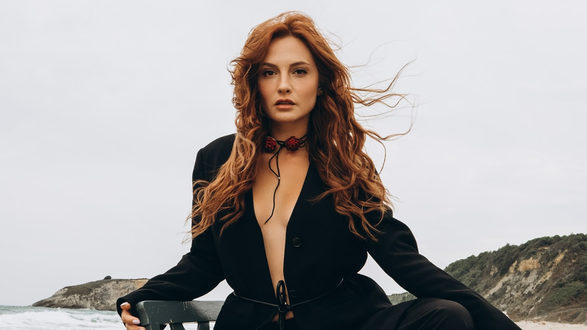 basakgumulcinelioglucagricitanakbebekdevinilkfotograf Negiyer Blog Başak Gümülcinelioğlu Çağrı Çıtanak ve yeni doğan oğulları Devinin ilk aile fotoğrafı