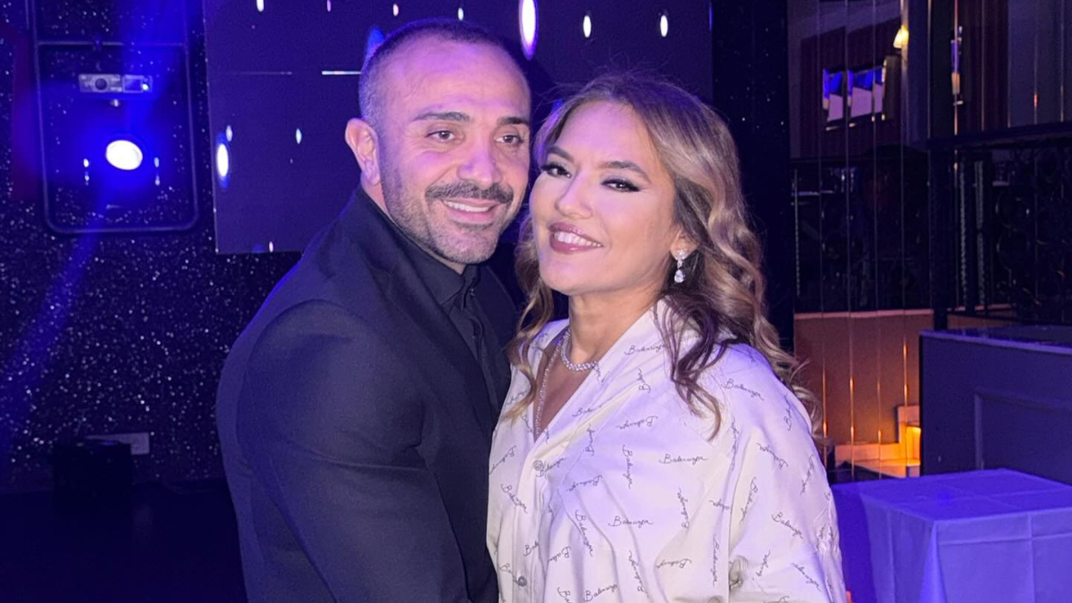 demetakalinokankurt14yilkutlamapartisi Negiyer Blog Demet Akalın ve Okan Kurt 14 yıl dönümü partisinden mutlu kareler