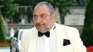 Reha Muhtar velayet davası çıkışı adliye önünde açıklama yaparken