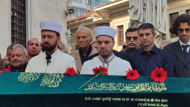 engincaglarcenazetoreni Negiyer Blog Yeşilçam oyuncusu Engin Çağların cenaze töreninden görüntü