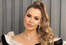 Şarkıcı Lara spor salonunda aynadaki yansımasına bakarken duygusal bir anı yakalamış