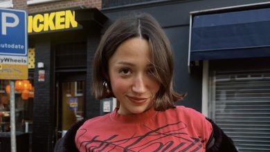 zeynepbastiklazertepkisisahne Negiyer Blog Zeynep Bastık konserde lazer tutan hayranına tepki gösteriyor